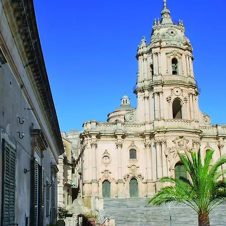 Palazzo Castro Grimaldi * Modica