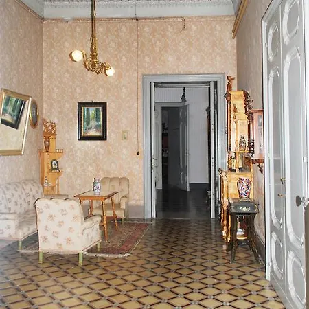 Πανσιόν Palazzo Castro Grimaldi Μόντικα